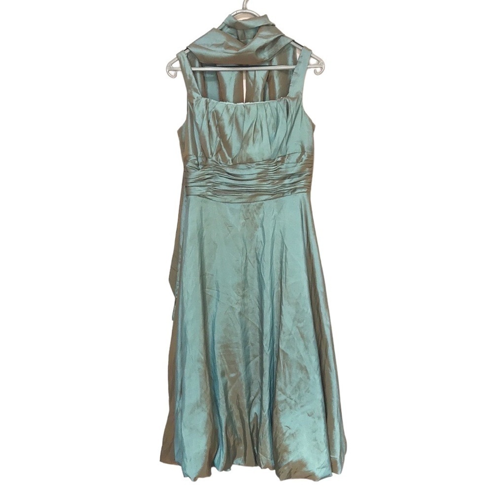 CRYSTEL shiny metallic sleeveless bubble hem dress with matching shawl size 12 - Picture 2 of 12
